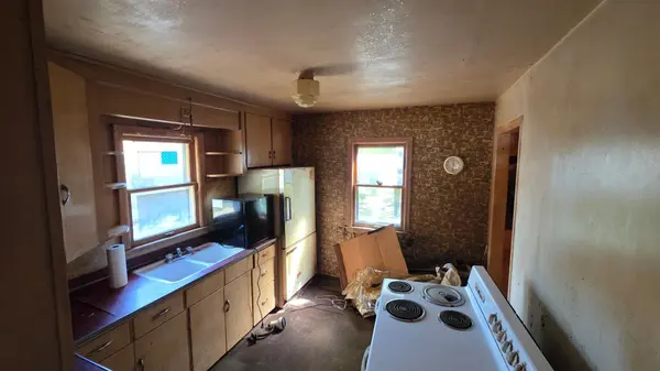 1540 14 1/2 ST S, Fargo, ND 58103