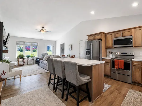 2215 Lake AVE, New Ulm, MN 56073