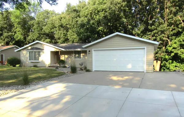 1409 Oak DR, Montevideo, MN 56265