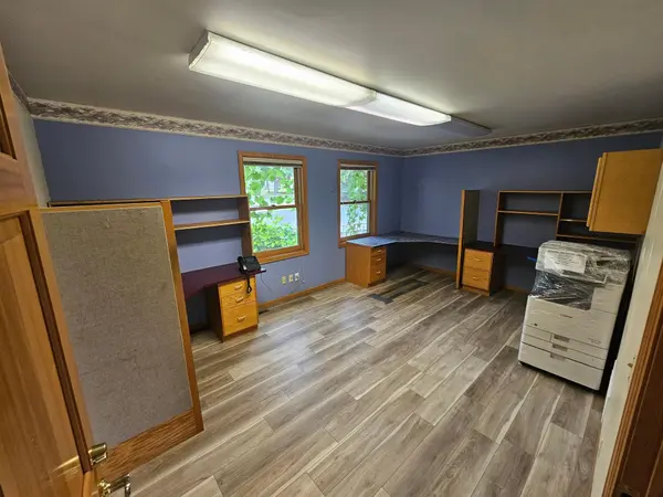 1994 E Rum River DR S, Cambridge, MN 55008
