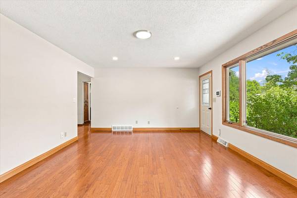 1339 Oak ST, River Falls, WI 54022