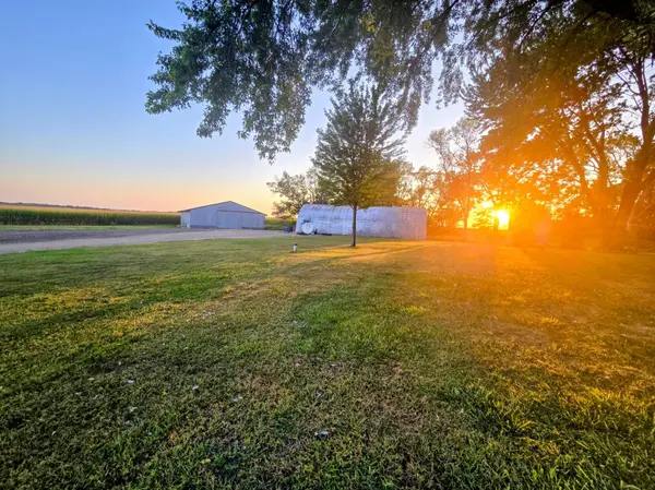48635 600th AVE, Fairfax, MN 55332
