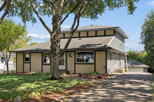 1528 Aquila AVE N, Golden Valley, MN 55427