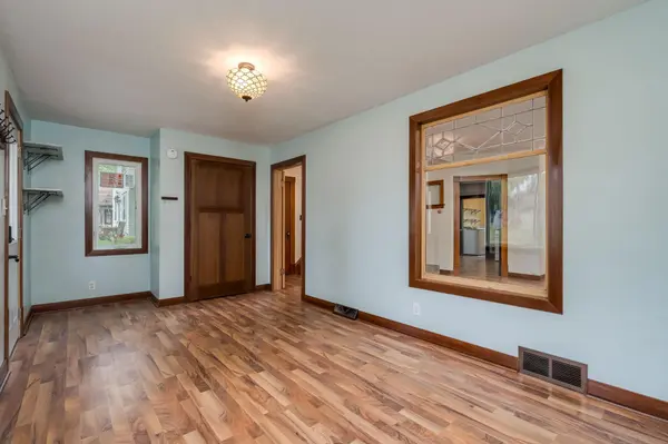 303 Broadway, Hanska, MN 56041