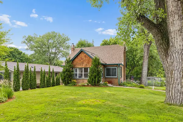 2940 Maryland AVE S, Saint Louis Park, MN 55426
