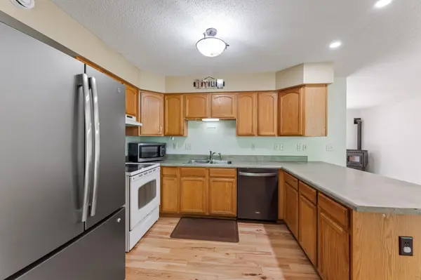 6648 Gonia DR, Caledonia, MN 55921