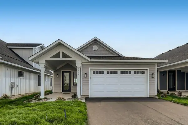 5209 216th ST W, Farmington, MN 55024