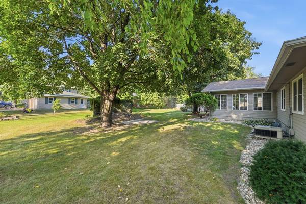 243 E Dahlstrom AVE, Appleton, MN 56208