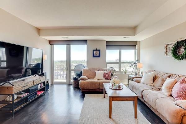 929 Portland AVE #1807, Minneapolis, MN 55404