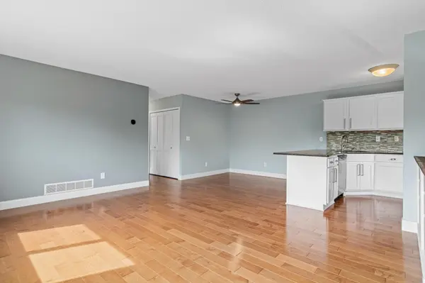 5686 Otter View TRL #44, White Bear Lake, MN 55110