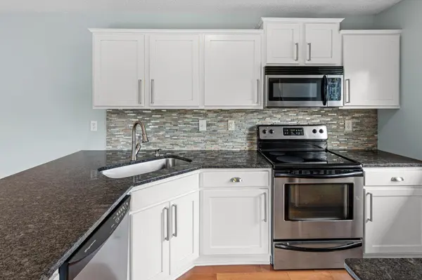 5686 Otter View TRL #44, White Bear Lake, MN 55110