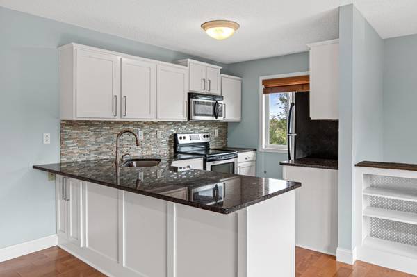 5686 Otter View TRL #44, White Bear Lake, MN 55110