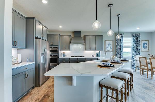 1639 Oak Creek PASS, Chaska, MN 55318