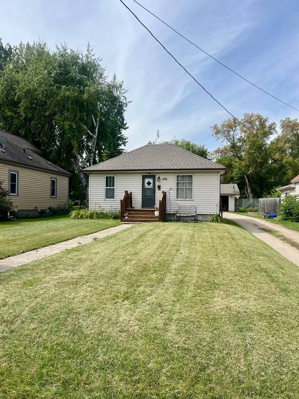 1136 West AVE, Detroit Lakes, MN 56501