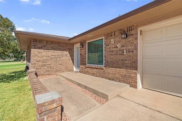 561 Skyview DR, Watonga, OK 73772