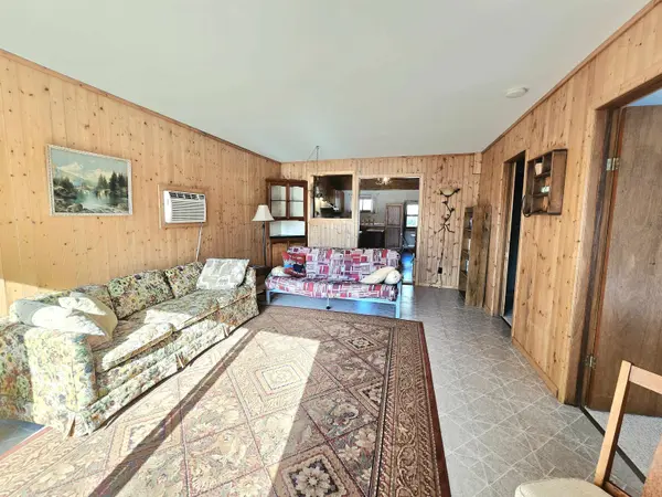 W7379 PINE VIEW DR, Wautoma, WI 54982-7108