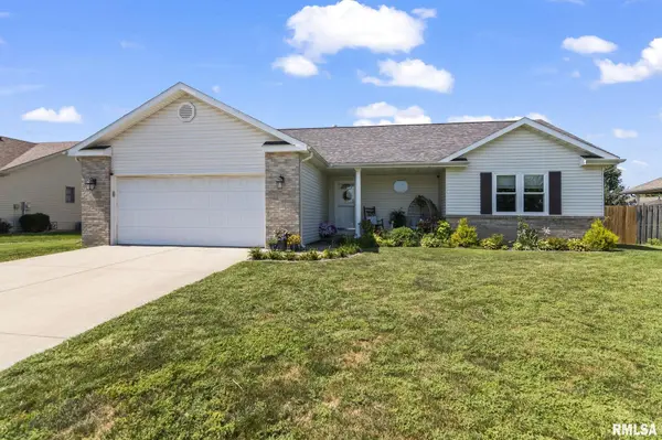 415 Brookside Glen DR, Sherman, IL 62684