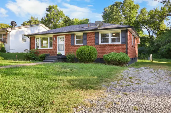 890 19th Ave #W, Springfield, TN 37172