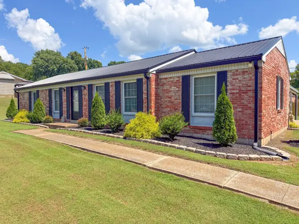 201 Glendale Dr, Pulaski, TN 38478