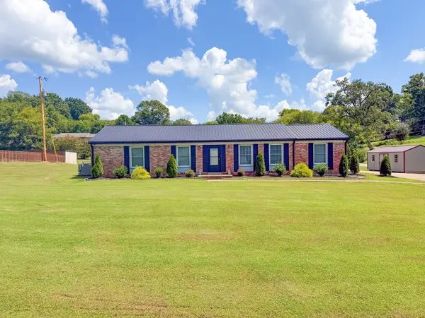 201 Glendale Dr, Pulaski, TN 38478