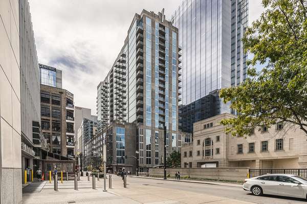 301 Demonbreun St #1211, Nashville, TN 37201