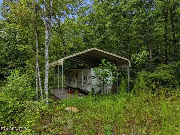 574 River Rd, Crossville, TN 38572