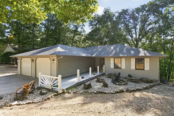 166 Queensberry RD, Branson West, MO 65737