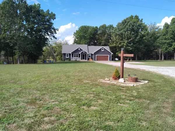 2373 E 540th RD, Buffalo, MO 65622