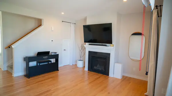 352 Appalachian CIR, Barrhaven, ON K2J 6X3