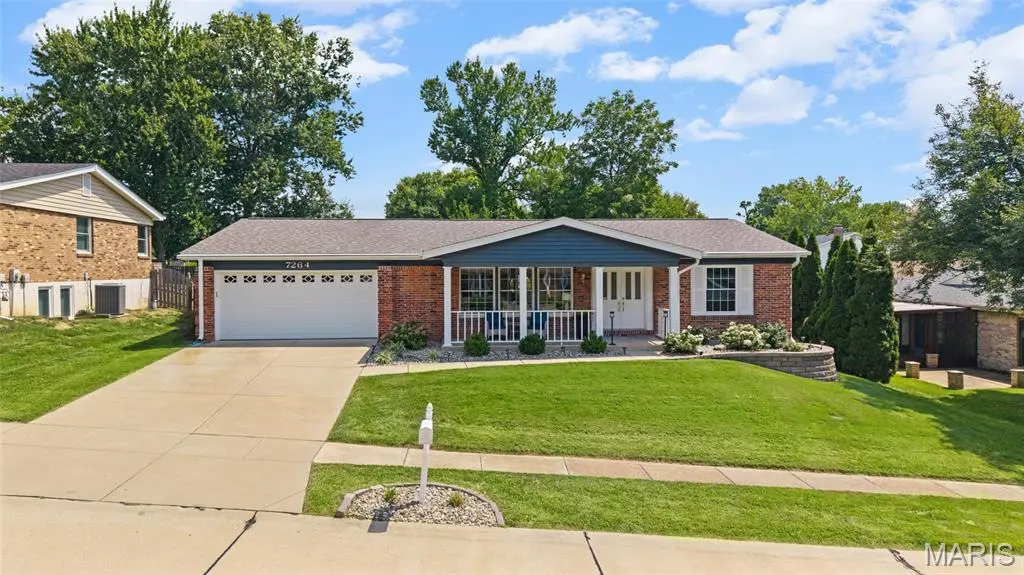 7264 Orchid Meadow CT, Oakville, MO 63129
