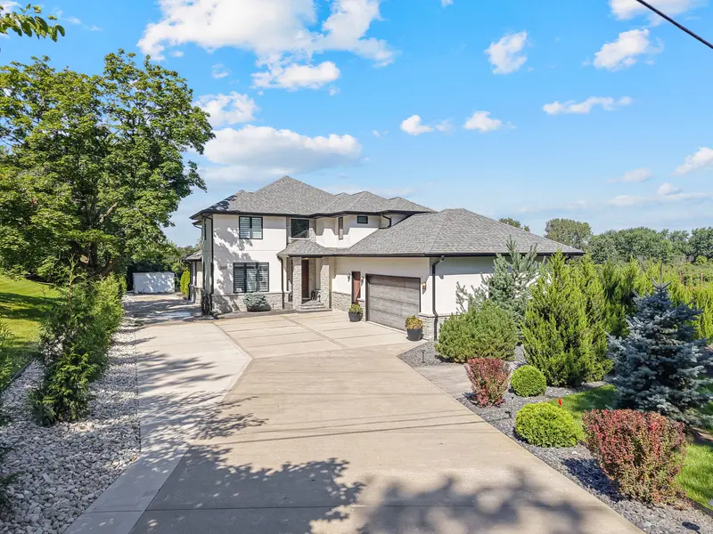 9320 W 144th PL, Orland Park, IL 60462
