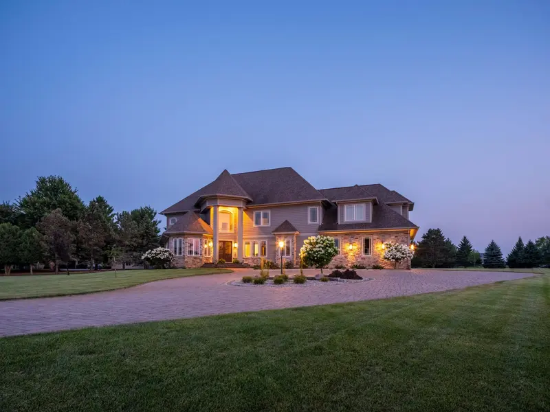 2683 Headland CT SW, Rochester, MN 55902