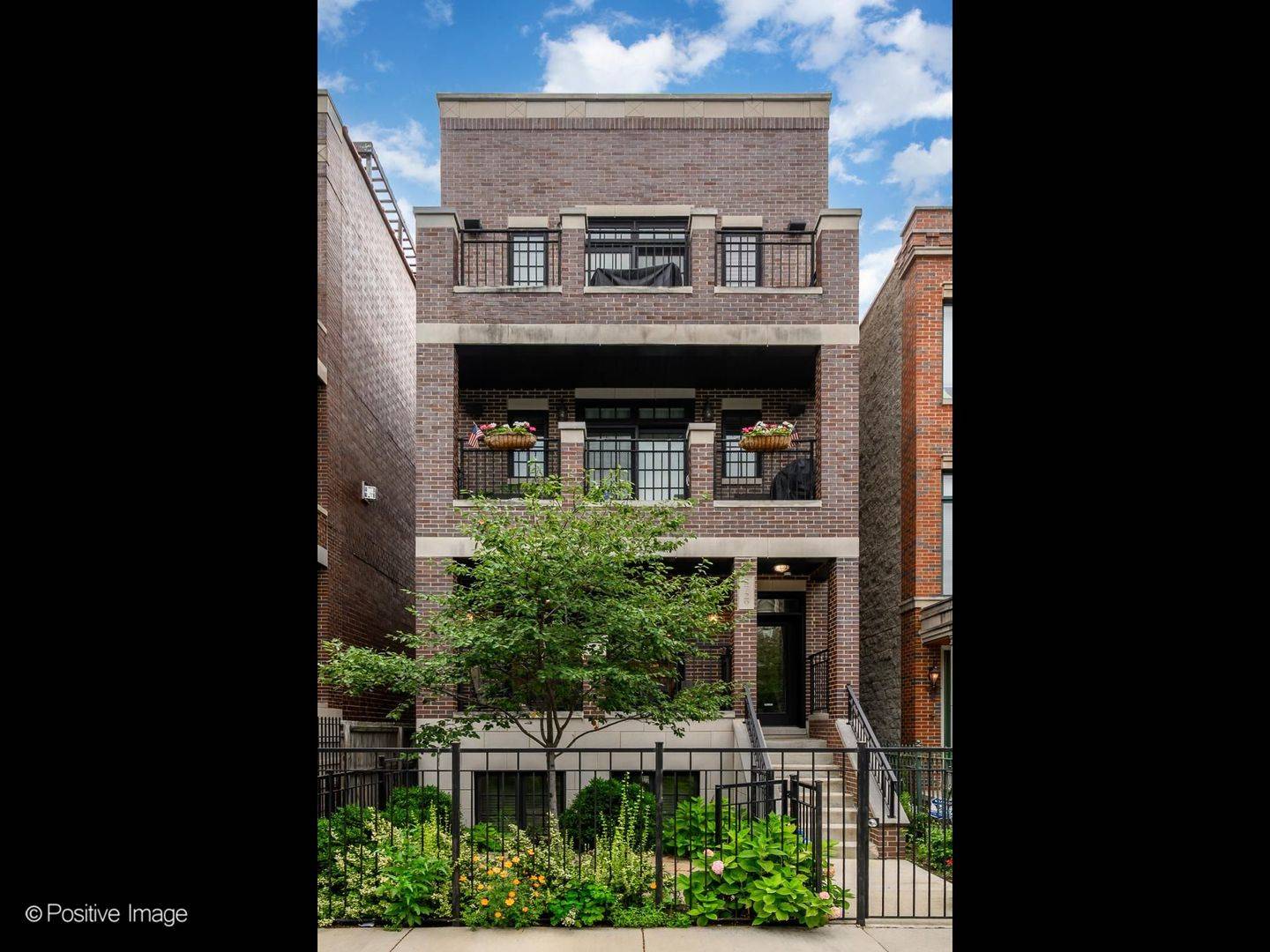2729 N Southport AVE #1, Chicago, IL 60614