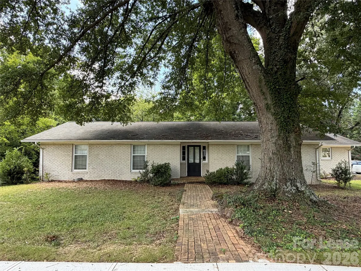 608 Margaret DR, Statesville, NC 28677