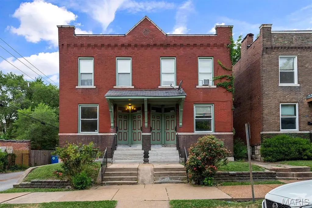 3343 Virginia AVE, St Louis, MO 63118