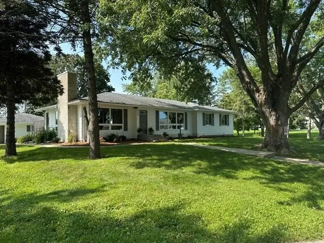 530 1st ST, Fountain, MN 55935
