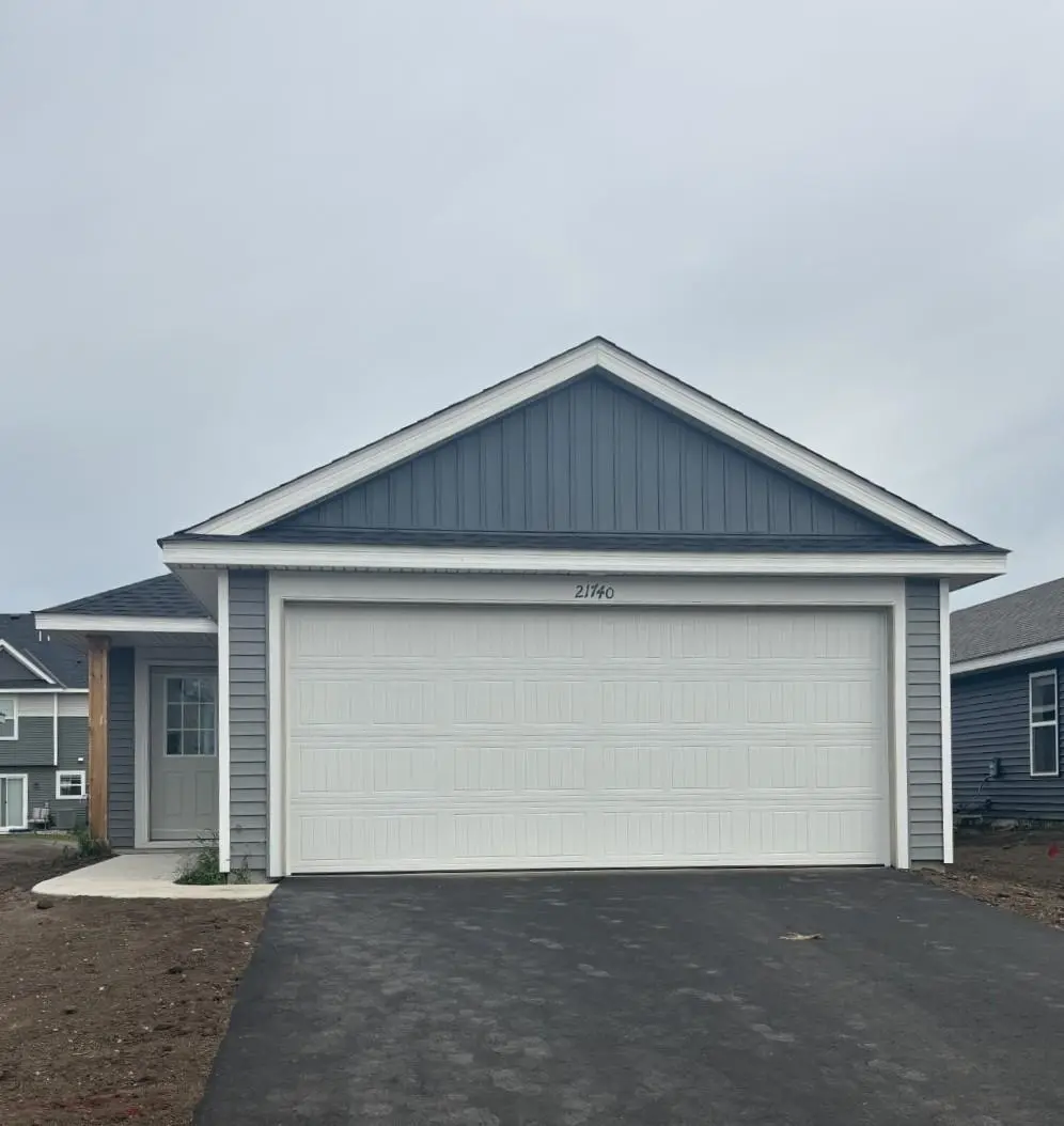 21740 Rose DR, Farmington, MN 55024