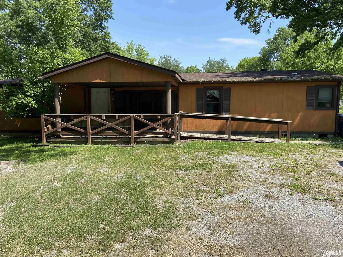 406 E DOUGLAS ST, Desoto, IL 62924