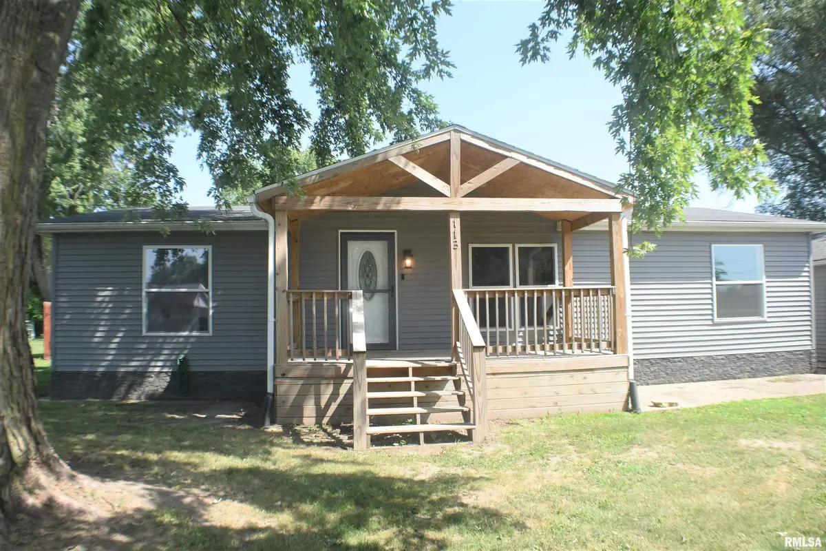 113 W 8TH ST, Dunfermline, IL 61524
