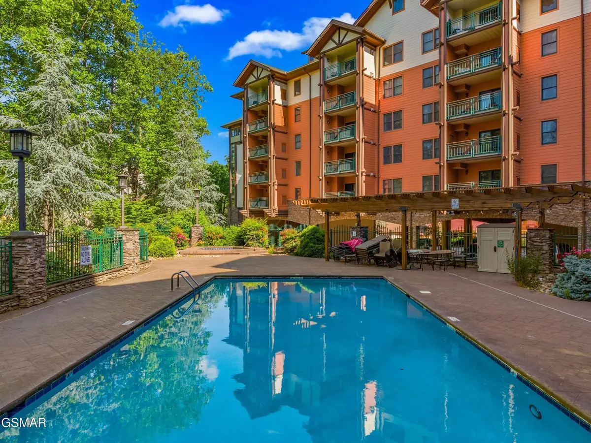 215 Woliss Lane #103, Gatlinburg, TN 37738