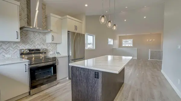 20 Ian WAY, Sylvan Lake, AB T4S 0W5