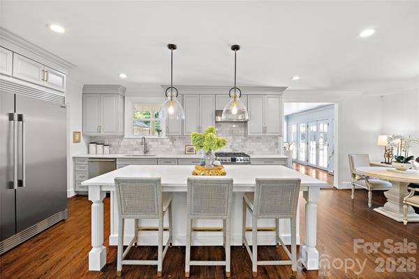 1838 S Wendover RD, Charlotte, NC 28211