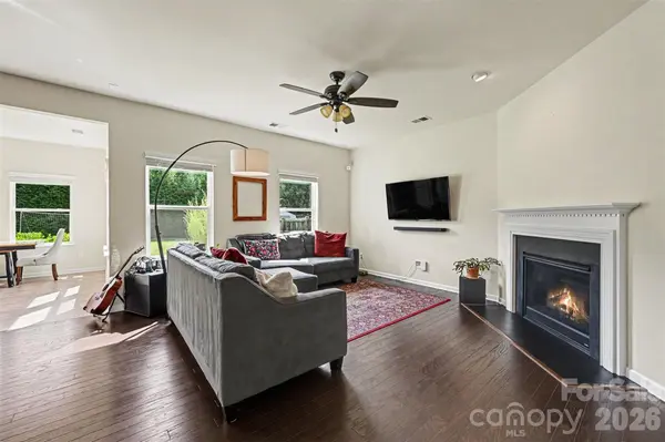 6918 Barefoot Forest DR, Charlotte, NC 28269