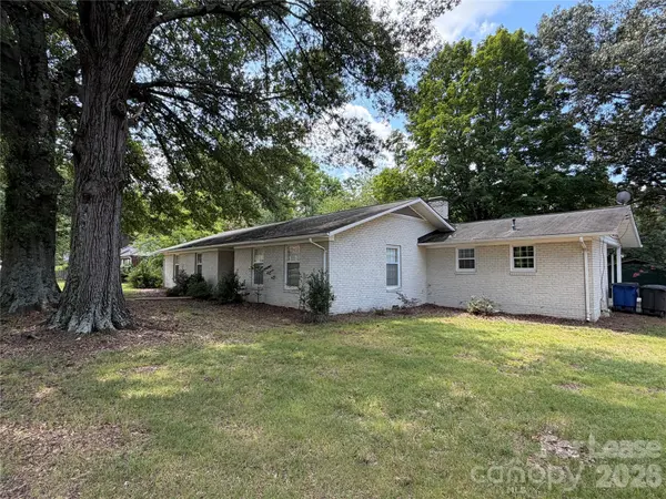 608 Margaret DR, Statesville, NC 28677