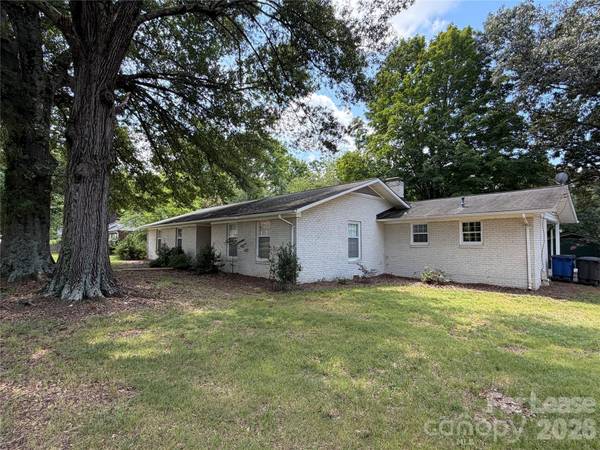 608 Margaret DR, Statesville, NC 28677
