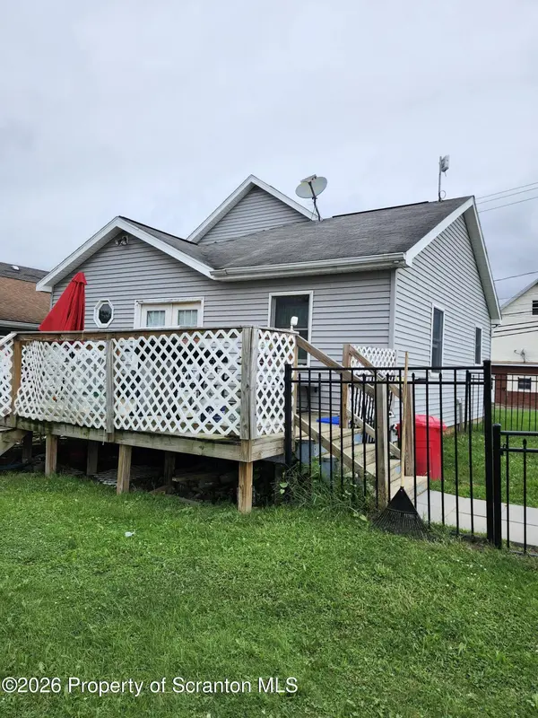 725 E Scott ST, Olyphant, PA 18447
