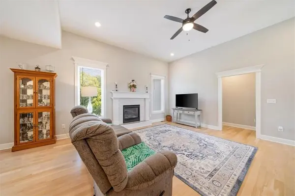 1719 Johnston ST, Liberty, MO 64068