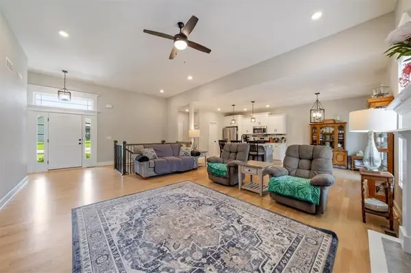 1719 Johnston ST, Liberty, MO 64068