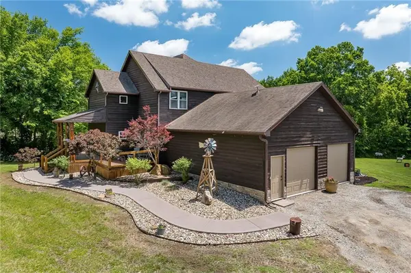 6280 NW Sale Barn RD, Cameron, MO 64429