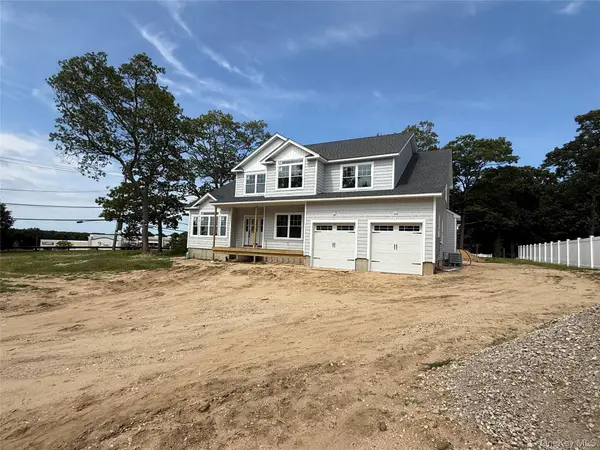 1 lotto CT, Lake Grove, NY 11755